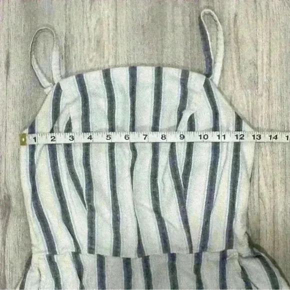 Old Navy Jumpsuit Blue Striped Cropped Linen Blend Sleeveless Square Neck Size S - Picture 7 of 8